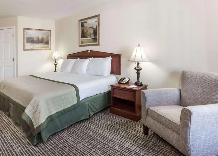 Baymont By Wyndham Hickory